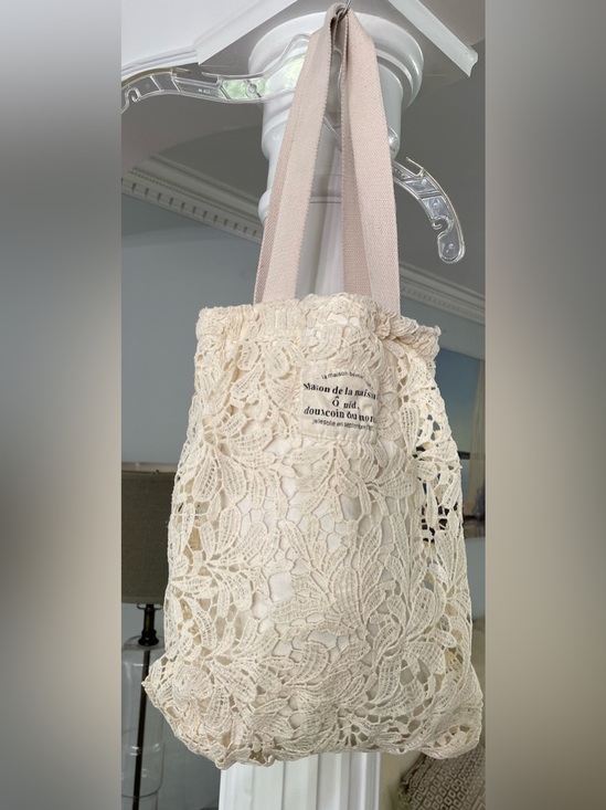Maison de le Maison Handbags - Maison de la Maison vintage- style French embroidered lace shoulder bag